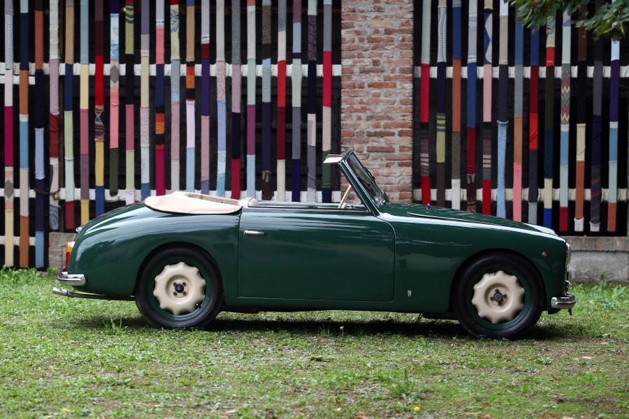  Siata Amica Cabriolet 1948 года  (фото 2 из 4)